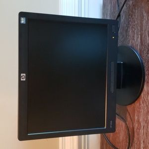 HP L1506 15 inches LCD MONITOR